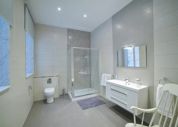 Ca2- By Vallettastay Floriana